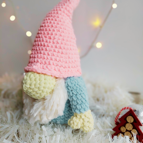 Christmas Gnome Crochet Pattern